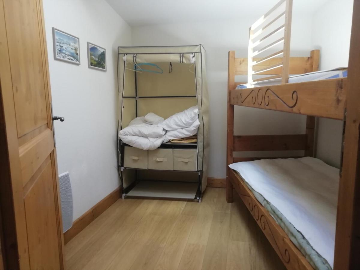 94 M2 Spacieux Insonorise En Plein Centre - Deux Parkings Couverts Gratuits Et Wifi Gratuit ! سا جيرفي لي با المظهر الخارجي الصورة